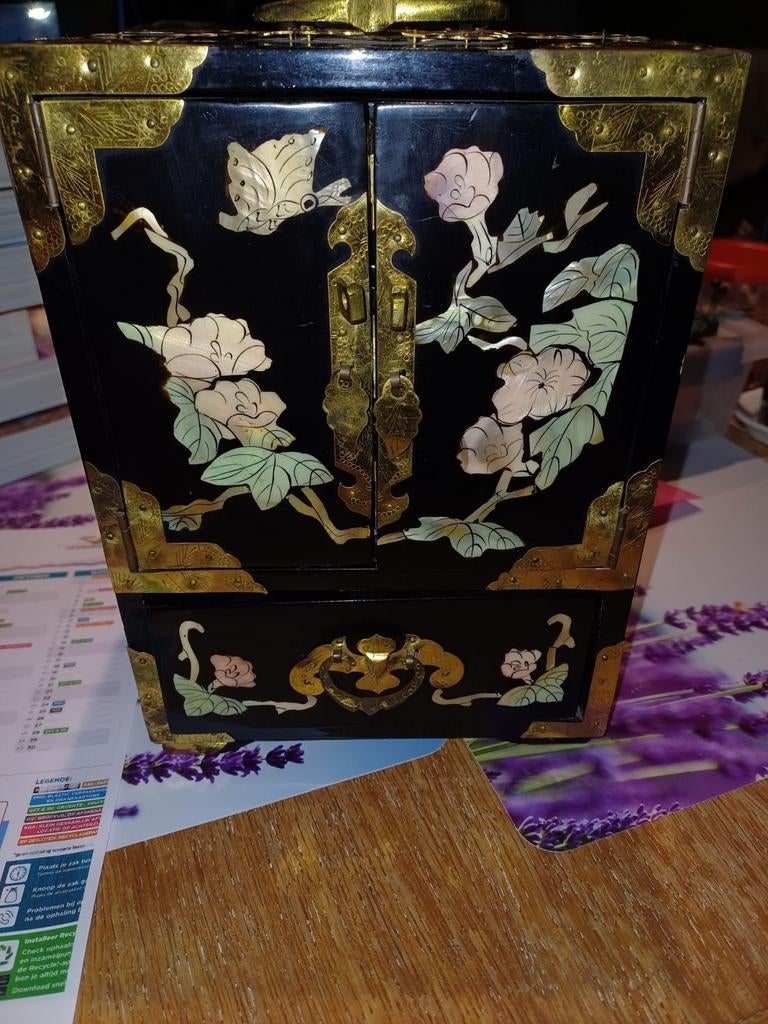 Juwelenkistje Chinese, Ophalen of Verzenden, Zo goed als nieuw