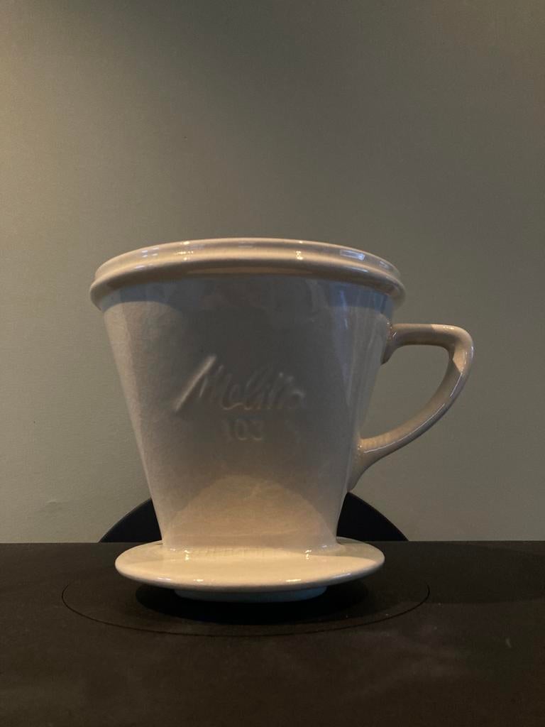 Melitta porseleinen koffiefilter maat 103, Antiek en Kunst, Ophalen