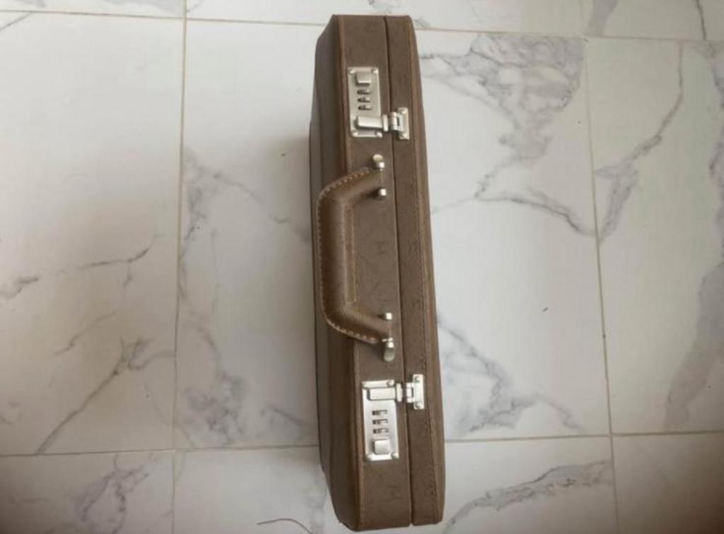 Porte document, Bijoux, Sacs & Beauté, Enlèvement, Neuf, Cuir