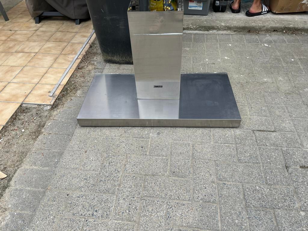 Zanussi dampkap, Elektronische apparatuur, Afzuigkappen, Ophalen, Zo goed als nieuw, Inbouw