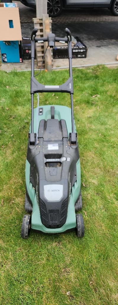 Bosch Advanced Rotak 650 - bijna nieuw, Tuin en Terras, Grasmaaiers, Zo goed als nieuw, Elektrische grasmaaier, 40 t/m 49 cm, Cirkelmaaier