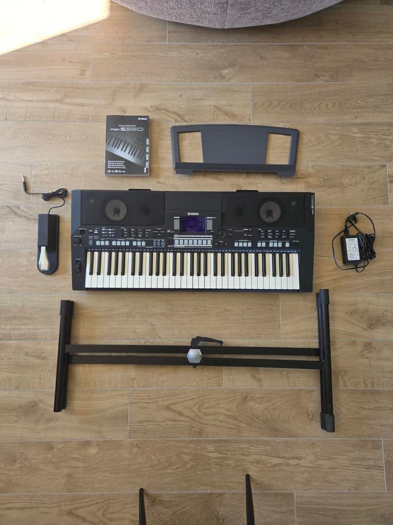 Yamaha Keyboard PSR-S550, Musique & Instruments, Claviers, Enlèvement, Yamaha