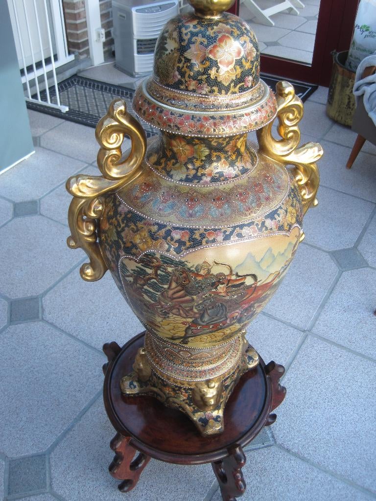 Oosterse vaas, Ophalen