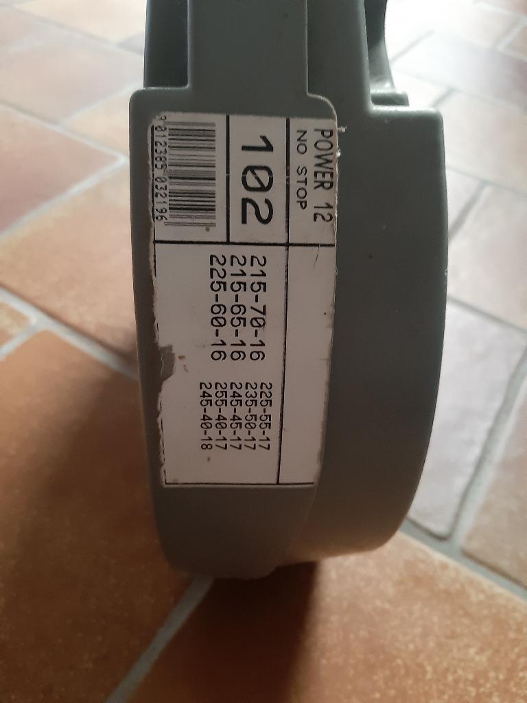 Sneeuwkettingen 215-70(65)-16;225-60-16 Enz...., Auto diversen, Sneeuwkettingen, Ophalen, Zo goed als nieuw