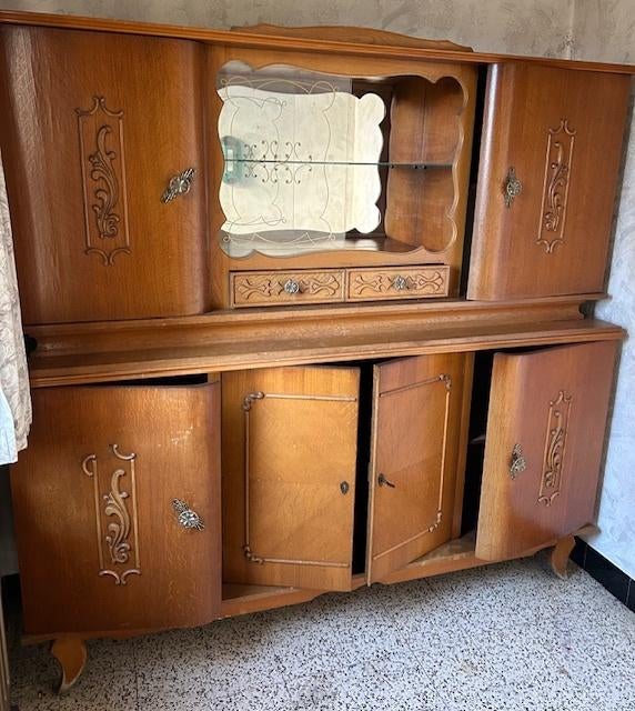 Twee oude kasten, Ophalen