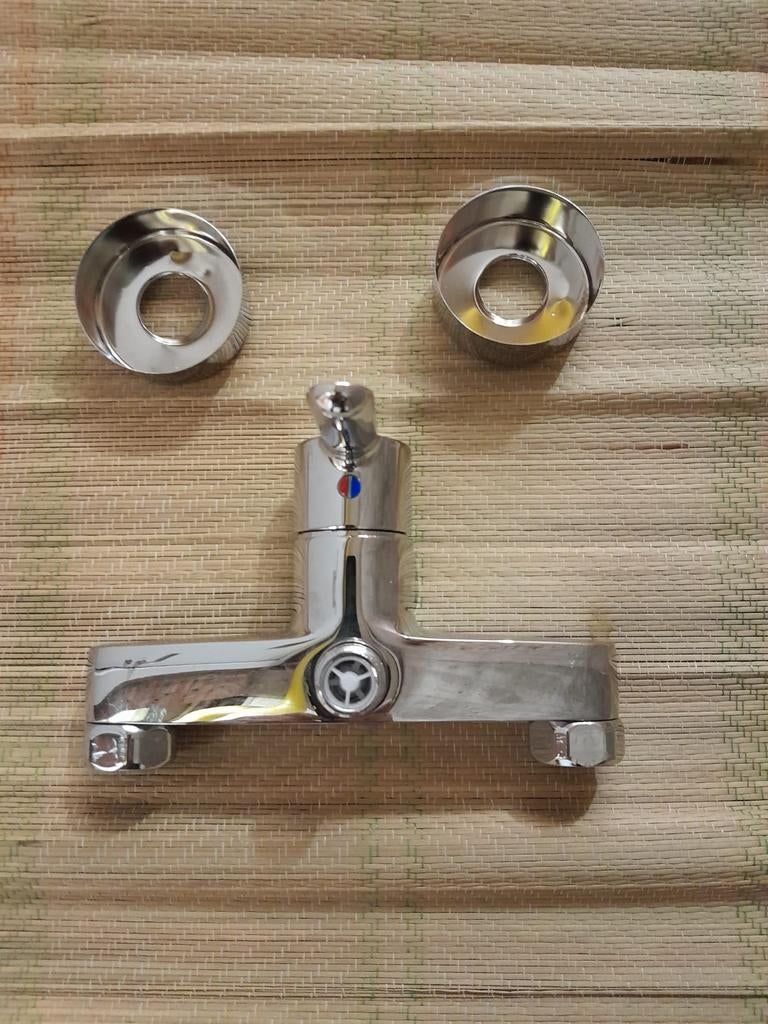 Robinets/barre de douche/ 2 pommeaux de douche, Huis en Inrichting, Woonaccessoires | Overige, Ophalen