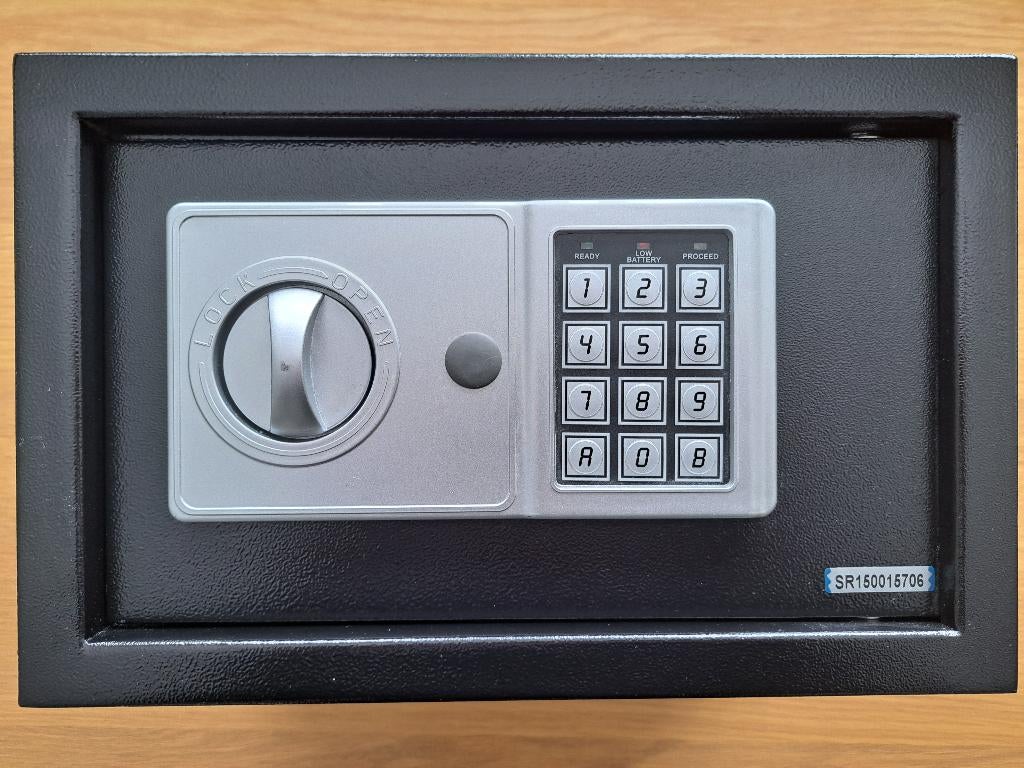 AGK Nordic Casier avec serrure à combinaison, Maison & Meubles, Extincteurs & Coffres-forts, Comme neuf, Coffre-fort, Enlèvement ou Envoi