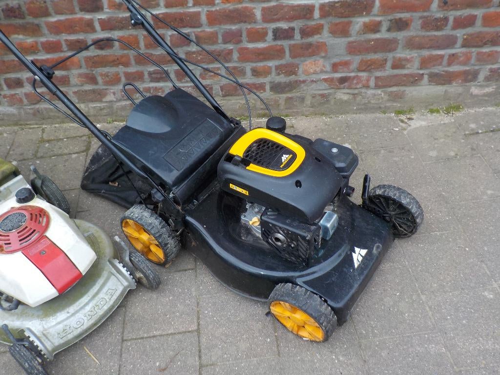 Lot van 3 4 grasmaaiers voor opmaak / onderdelen !!!!, Ophalen