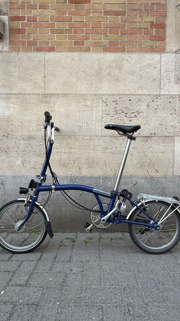 Brompton bleu M6R dynamo son full puissance 6 vitesses, Vitesses, Brompton, Comme neuf, Enlèvement