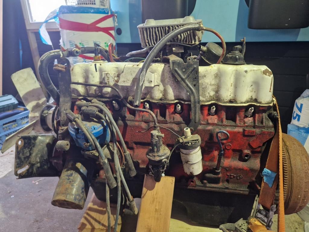 Ford 6cylindres en ligne. A restaurer., Autos : Pièces & Accessoires, Enlèvement, Ford