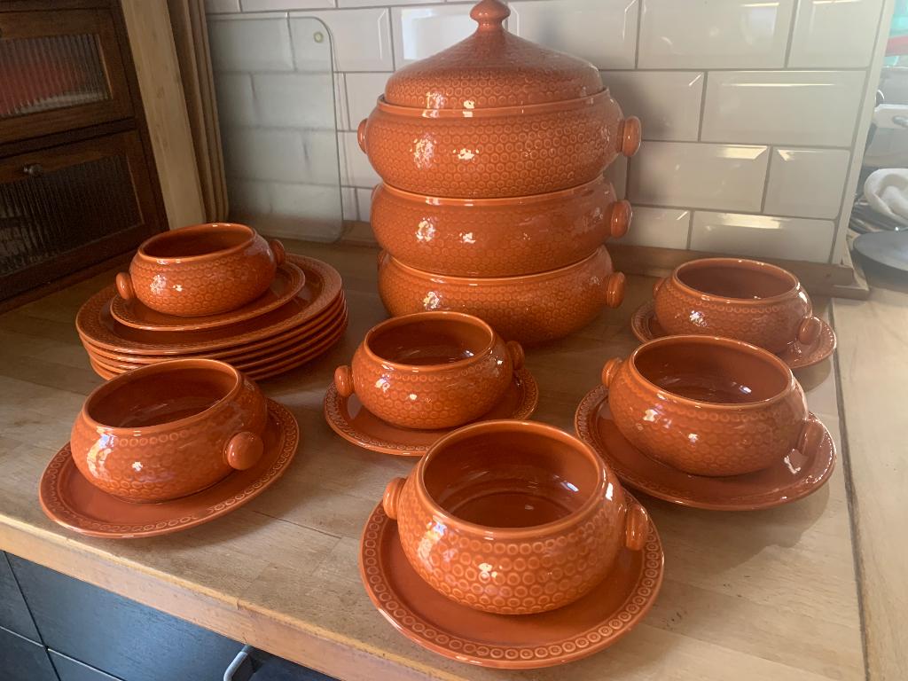 Service à couscous en faïence de Gien, Antiquités & Art, Antiquités | Céramique & Poterie, Enlèvement