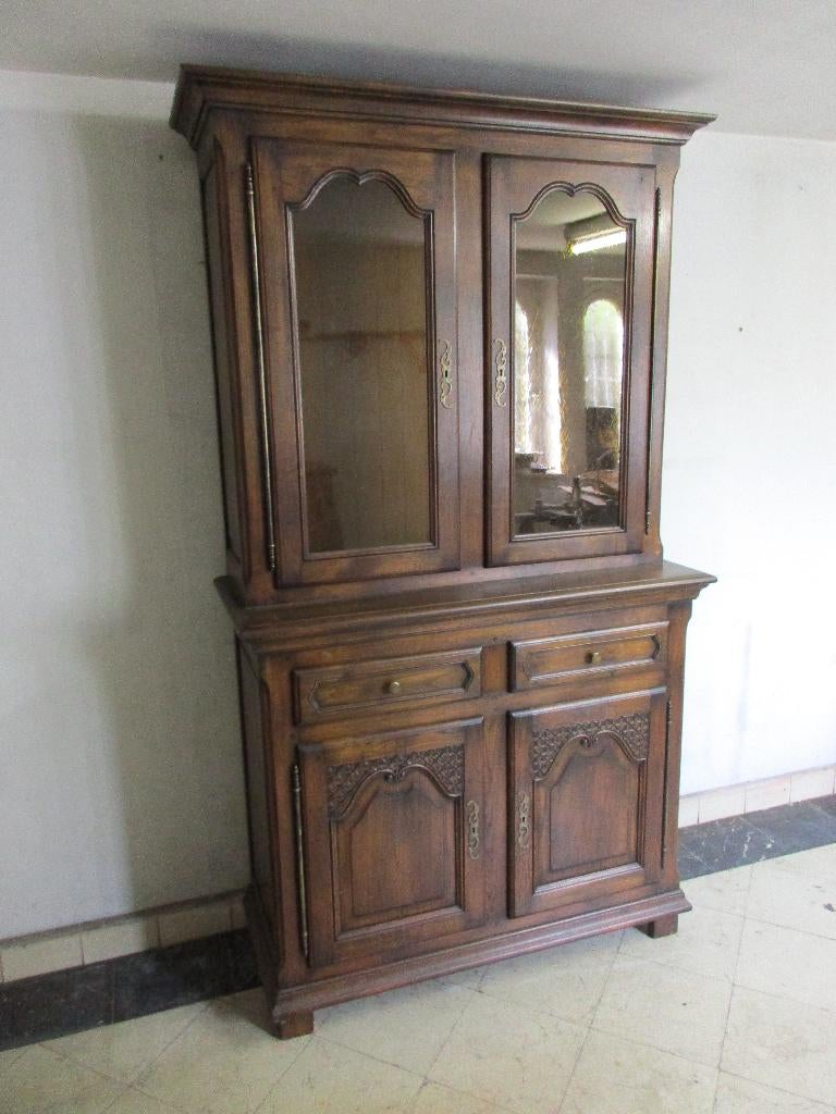 Massieve buffetkast, Huis en Inrichting, Kasten | Buffetkasten, Ophalen, Met deur(en), Klassiek, Eikenhout