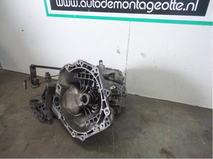 Boîte de vitesse d'un Opel Corsa (Corsa C 00-), Autos : Pièces & Accessoires, -, Opel, 3 mois de garantie, Utilisé