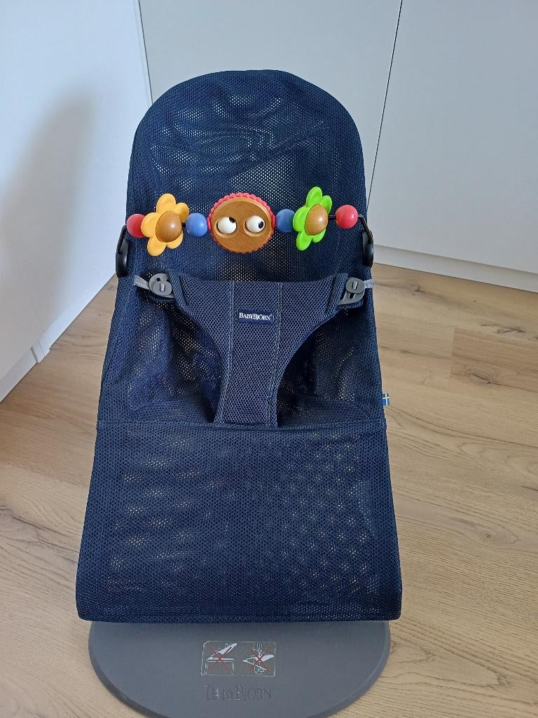 BabyBjörn wipper met speeltje, Kinderen en Baby's, Wipstoeltjes, Verstelbaar, Wipstoel, Zo goed als nieuw, Ophalen
