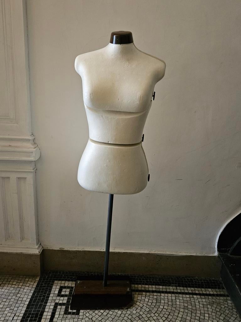 Paspop naaipop buste izimo naaiatelier, Ophalen, Paspop