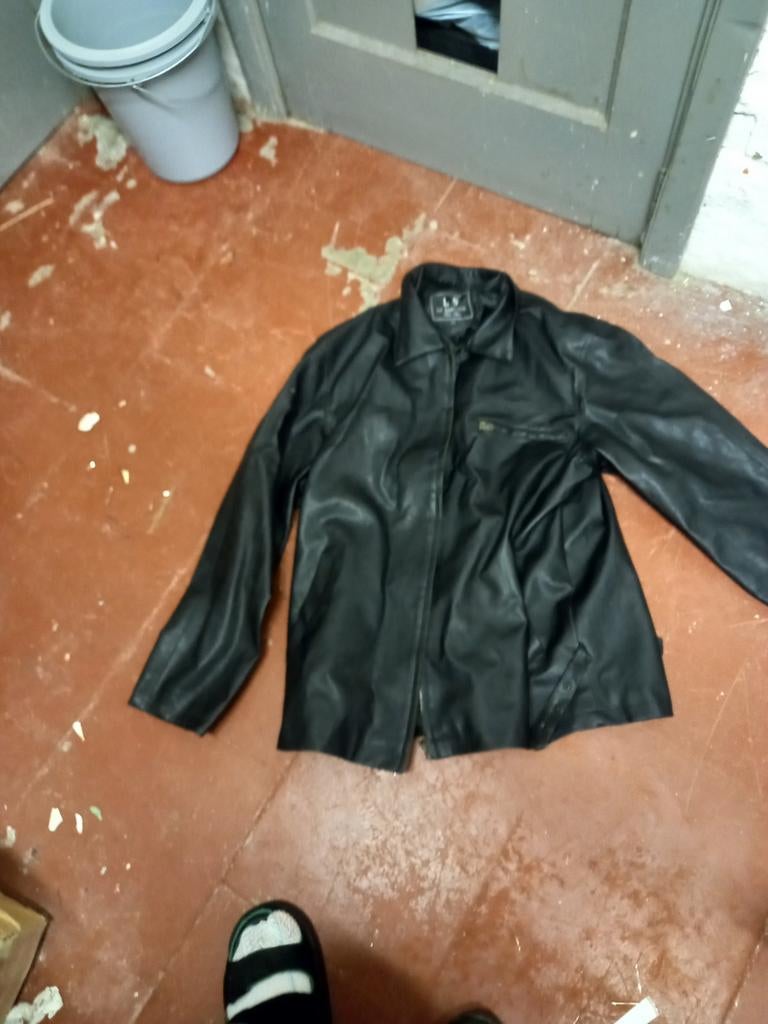 veste homme simili cuir taille xxl legere usure sur le col