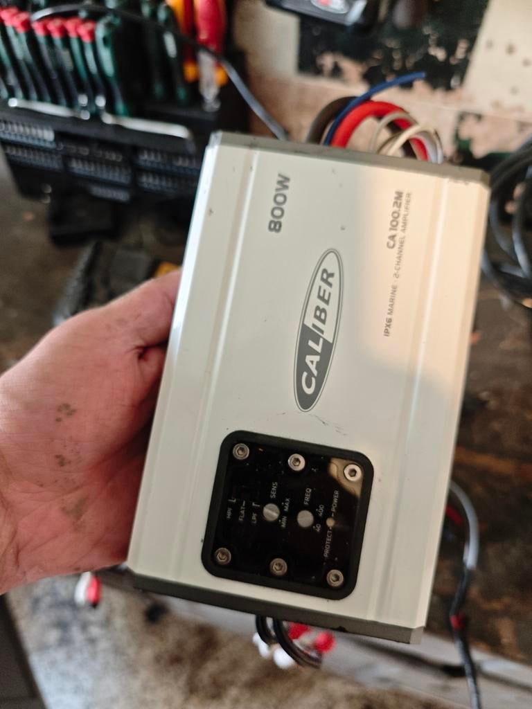 Amplificateur Caliber, Autos : Divers, Haut-parleurs voiture