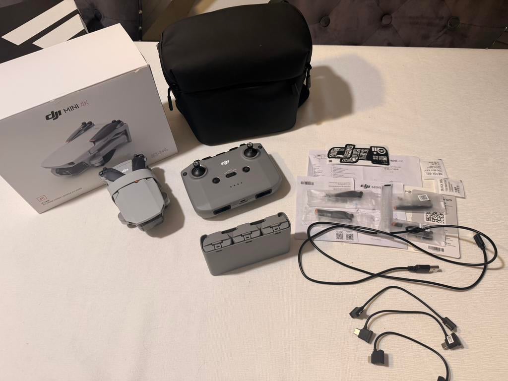 Drone dji mini 4k.  Combo en more  extra gerief, Ophalen, Zo goed als nieuw, DJI