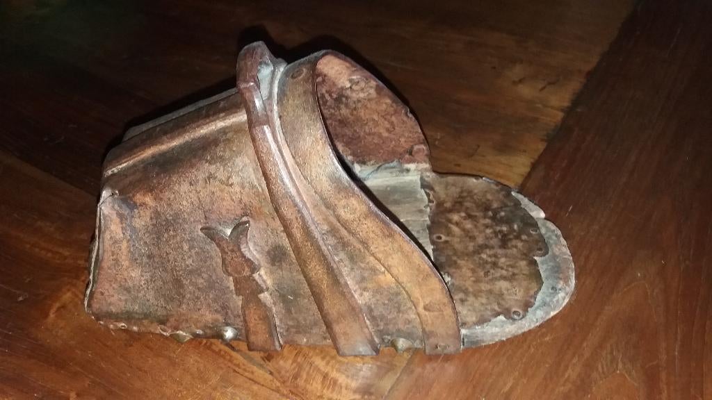 2 Vershillende stijgbeugels, Ophalen