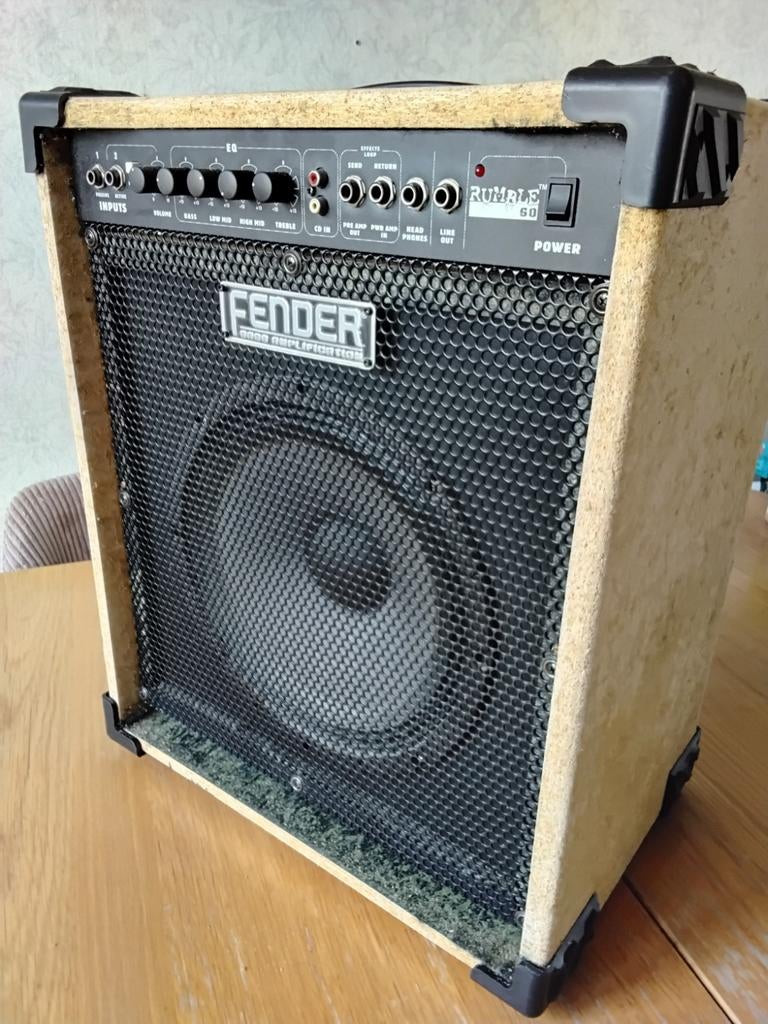Fender Rumble 60 versterker, Muziek en Instrumenten, Versterkers | Bas en Gitaar, Ophalen