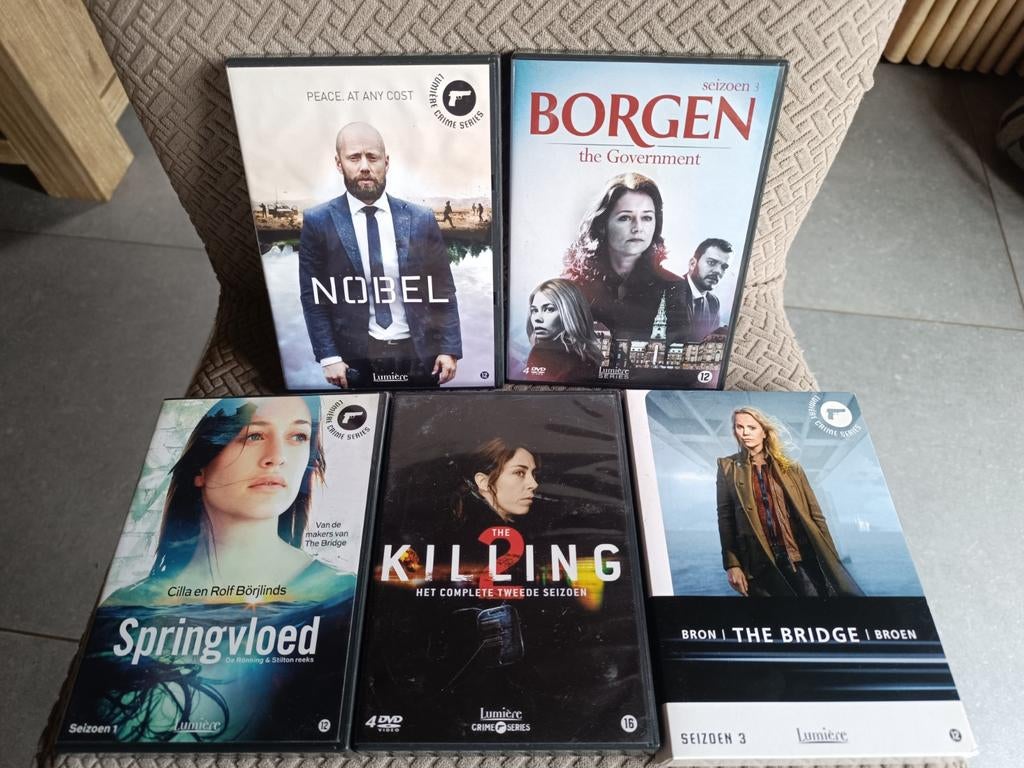 5 x Lumiére series, vaste prijs 5,00 eur/serie, Ophalen of Verzenden