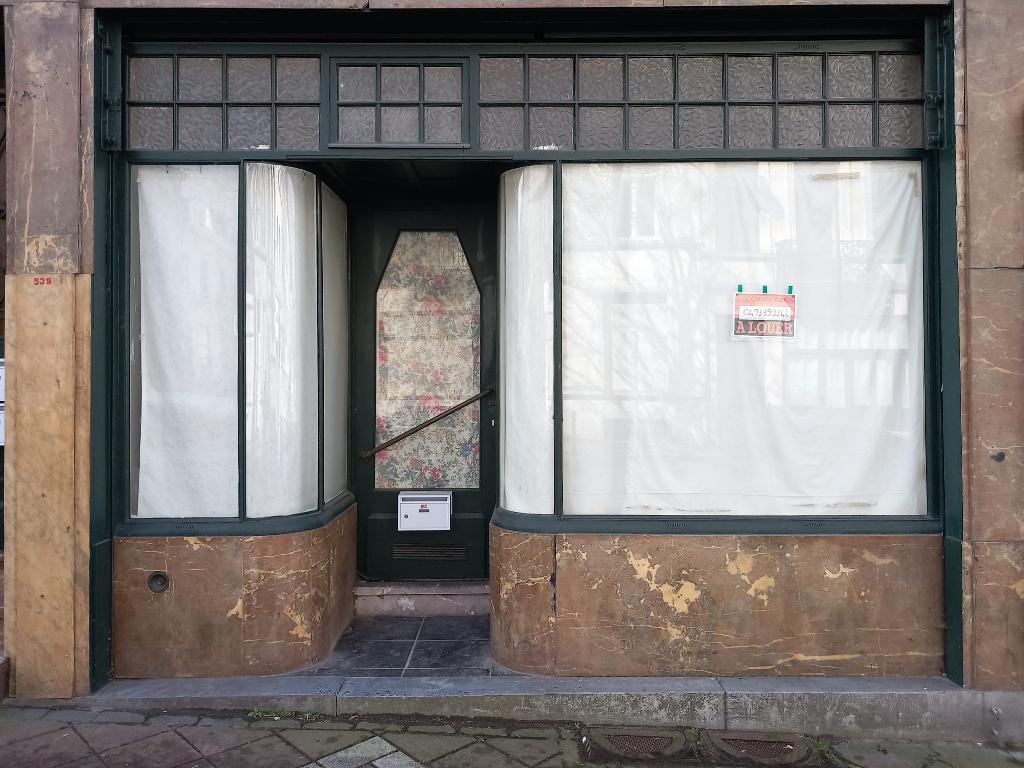 Rez-de-chaussée commercial à louer à Etterbeek, Enlèvement ou Envoi, Neuf