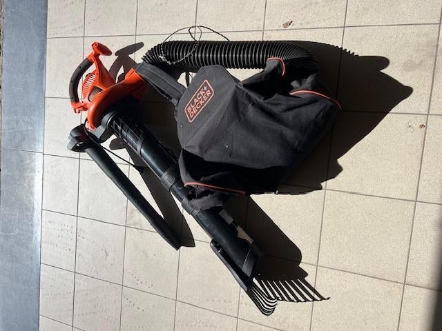 Aspirateur à feuilles Black&Decker, Jardin & Terrasse, Électrique, Comme neuf, Black & Decker, Enlèvement