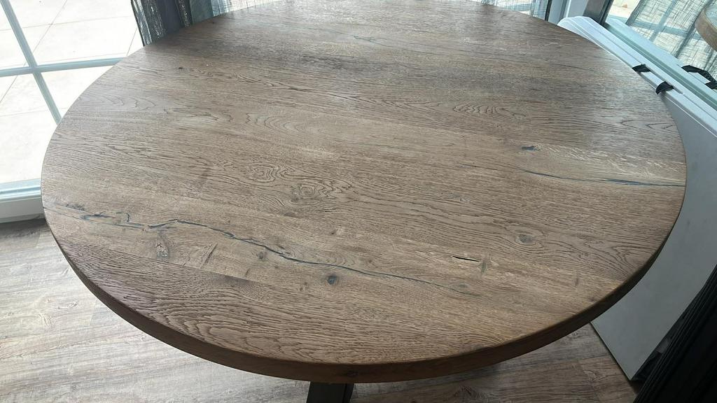 Table en bois et métal + 4 chaises - 4 à 6 personnes, Maison & Meubles, Tables | Tables à manger, Quatre personnes, Rond, Comme neuf