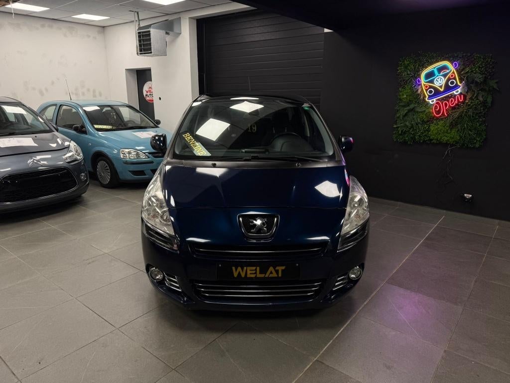 PEUGEOT 5008 BENZINE *7* ZETEL 1.6 MOTOR, Bluetooth, Euro 5, Zwart, 120 kW