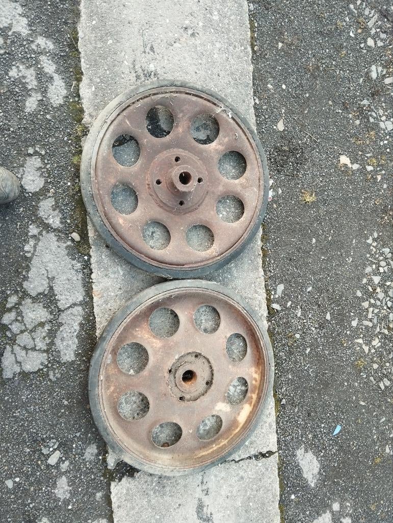 Paire de galets WW2 allemand hanomag sd.kfz.251, Enlèvement