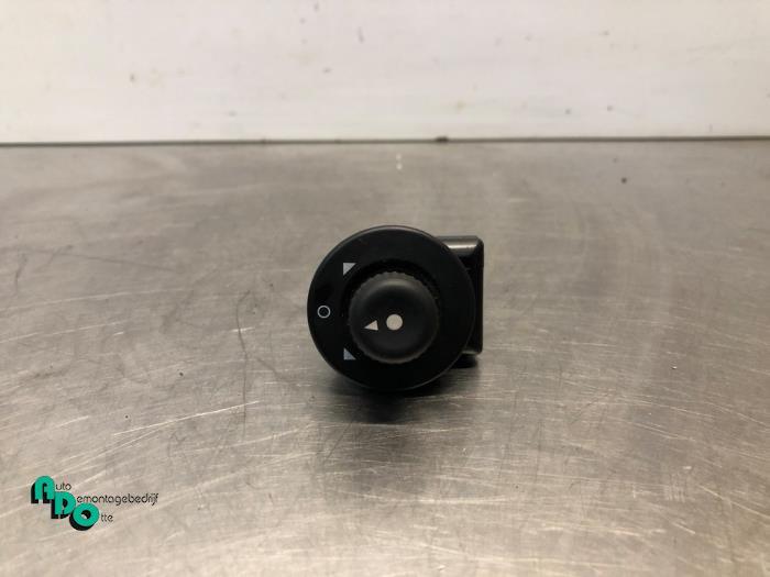 Commutateur rétroviseur d'un Peugeot Partner (Partner 08-), -, 3 mois de garantie, Utilisé, -