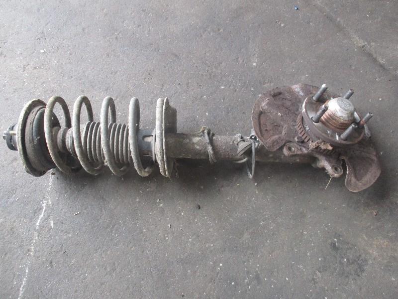 JAMBE DE FORCE AVANT DROIT Volvo 940 II (01-1990/10-1998), Utilisé, Volvo