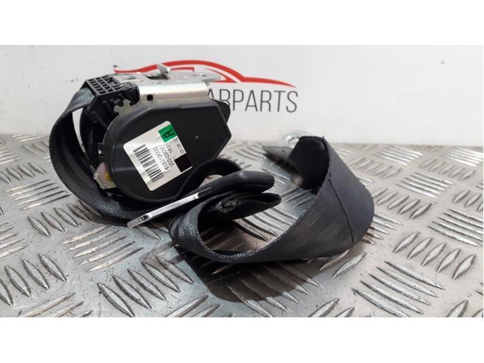 Ceinture de sécurité arrière droite d'un Volkswagen Golf, Autos : Pièces & Accessoires, Volkswagen, -, 3 mois de garantie, Utilisé