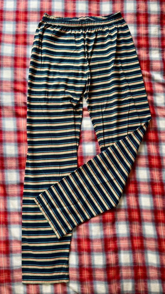 Pantalon de pyjama à rayures Woody - taille 176, Enfants & Bébés, Enlèvement ou Envoi, Comme neuf, Garçon ou Fille, Vêtements de nuit ou Sous-vêtements