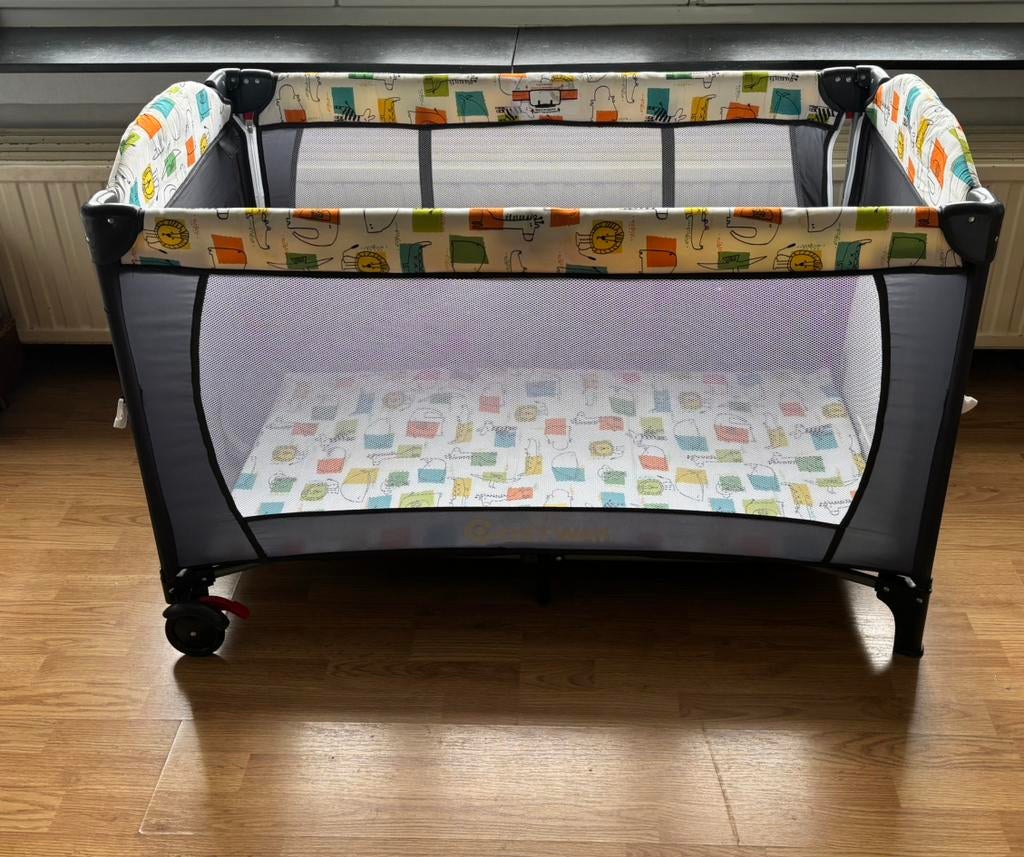 Superbe lit bébé Costway pliable pratique table à langer new, Enfants & Bébés, Enlèvement, Comme neuf, Lit