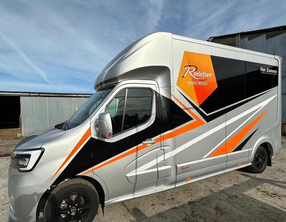 Camionnette de transport de chevaux, Animaux & Accessoires, Chevaux & Poneys | Semi-remorques & Remorques, Comme neuf, Autres types