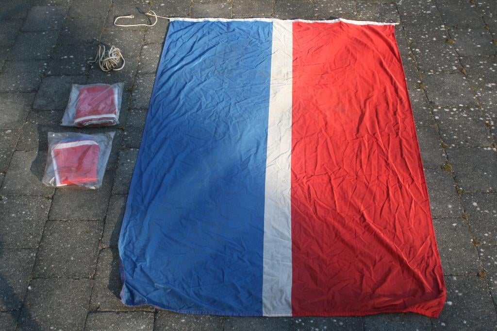 3 x Drapeau Fina (2 nouveaux dans emballage) (années 70/80), Collections, Enlèvement, Neuf, Panneau publicitaire