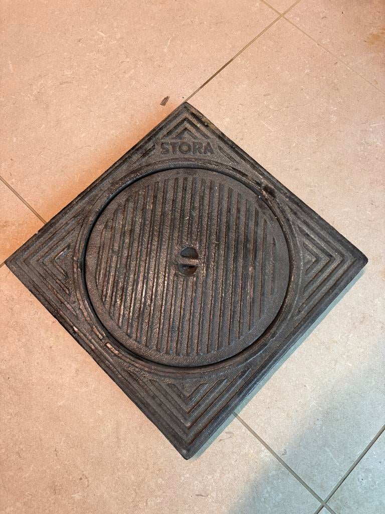 Gietijzer Putdeksel 40 x 40 Rond Ø315, Ophalen, Zo goed als nieuw