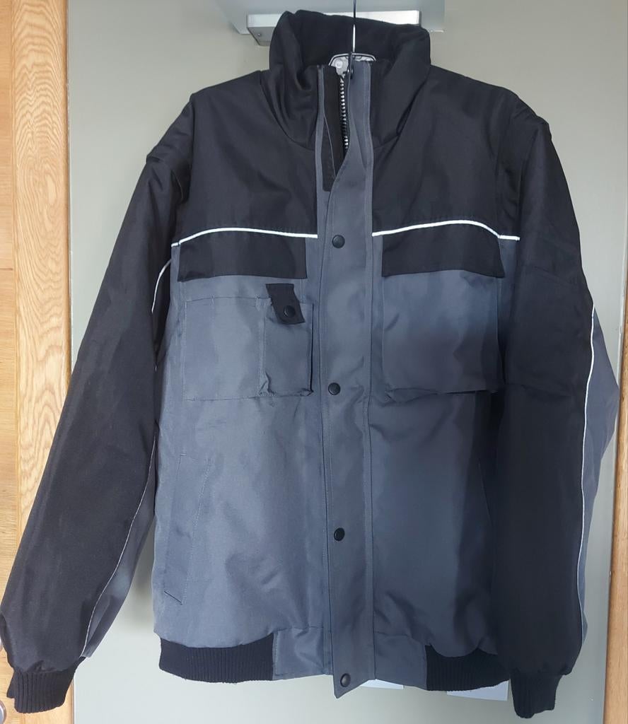 NEUVE !  VESTE DE TRAVAIL GRISE ET NOIRE.  TAILLE   L, Enlèvement