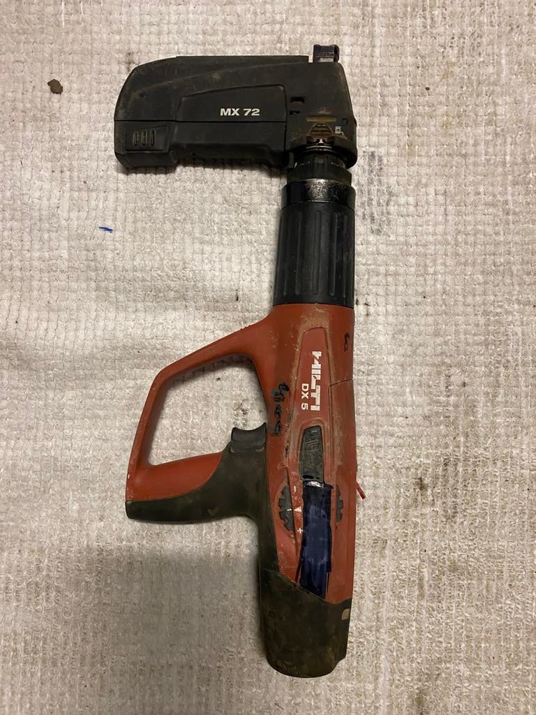 HILTI kruitnagelpistool, Enlèvement, Utilisé