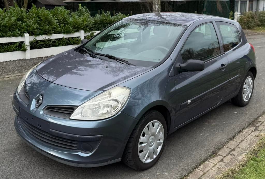 Renault clio 1.2 essence/2006/euro4/pretaimmatriculer, Achat, Boîte manuelle, Noir, 5 portes