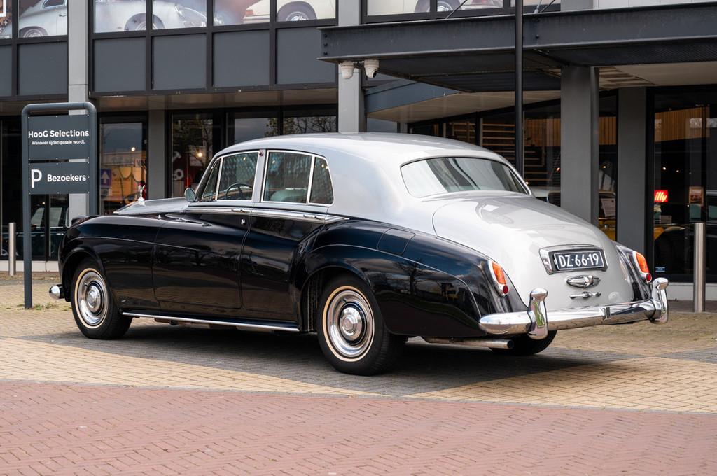 Rolls-Royce Silver Cloud II (bj 1962, automaat), Auto's, Oldtimers, 4 deurs, 6230 cc, Leder, Bedrijf