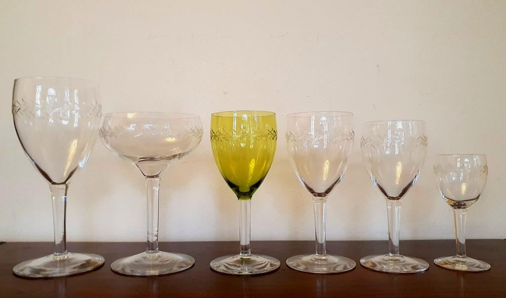 Service de 68 verres en cristal non signé, Antiquités & Art, Enlèvement