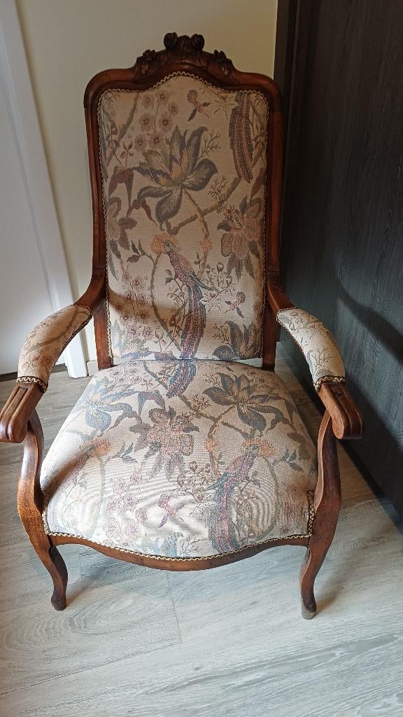 Stoel Louis XV jaar +/- 1900, Enlèvement