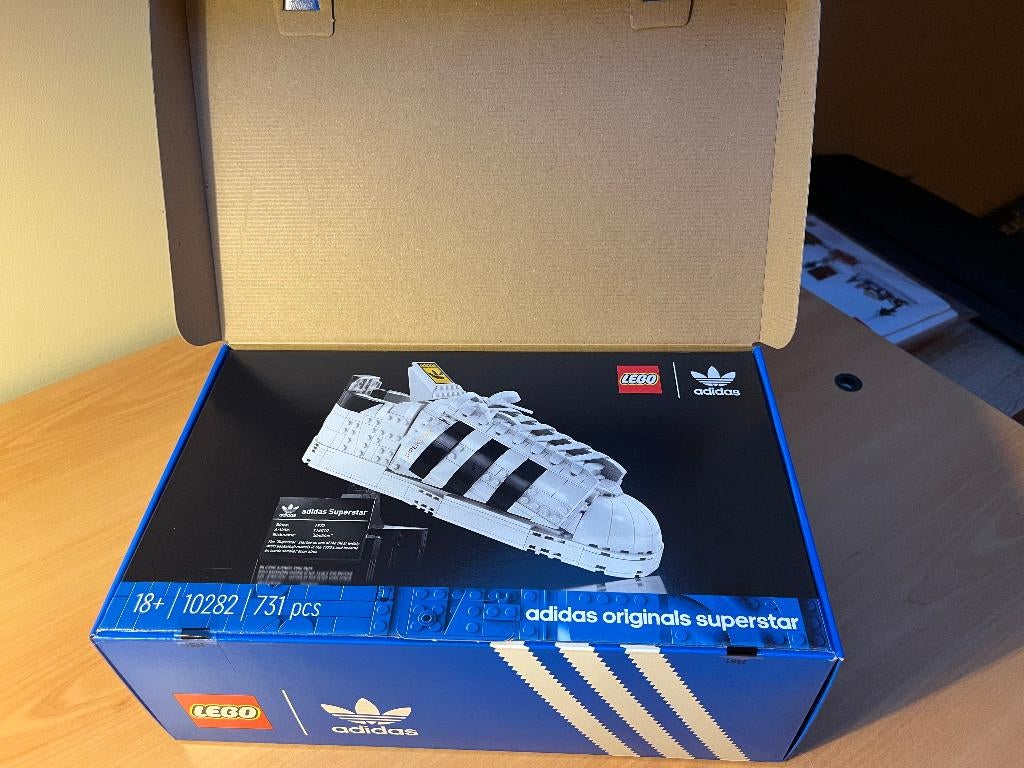 Lego Adidas Schoen set 10282, Neuf, Enlèvement ou Envoi, Lego, Ensemble complet