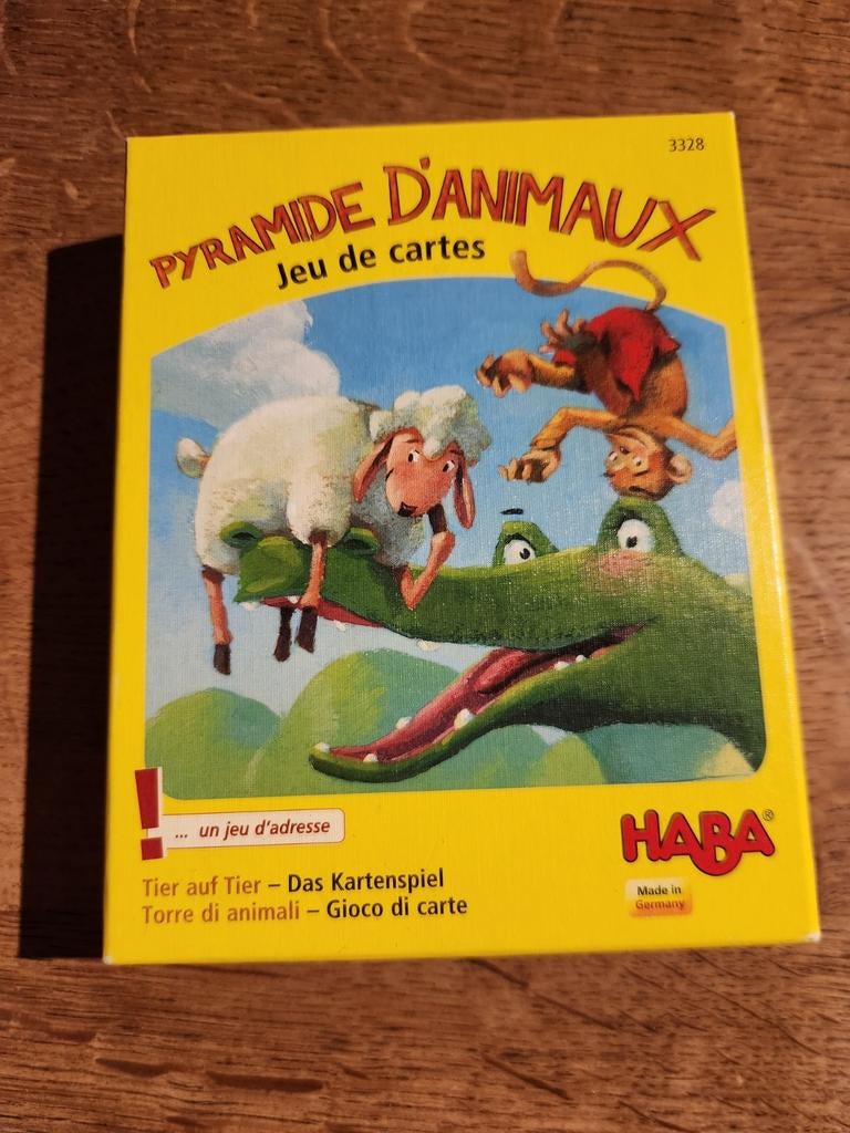 Jeu HABA "Pyramide d'animaux " jeu de cartes., Trois ou quatre joueurs, Enlèvement ou Envoi, Comme neuf, HABA