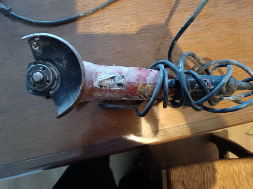 HILTI slijpmachine staat goed, Doe-het-zelf en Bouw, Gereedschap | Slijpmachines, Ophalen, Zo goed als nieuw