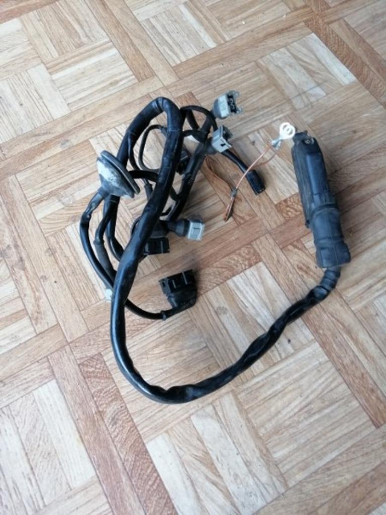 Arbre de câbles pour la rampe d'alimentation de la BMW K100, Motos, Pièces | BMW, Enlèvement, Utilisé