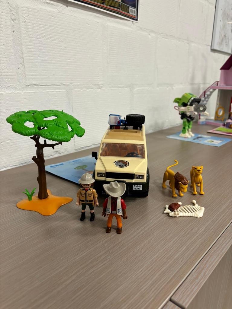 Playmobil - Safari jeep, Enfants & Bébés, Jouets | Playmobil, Enlèvement, Comme neuf, Ensemble complet