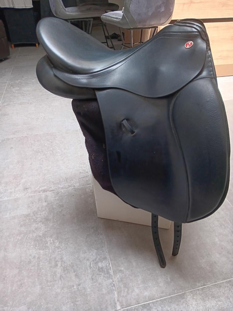 Te koop: Kieffer Phrijgia Dressuurzadel, Dieren en Toebehoren, Ophalen of Verzenden, Gebruikt, Dressuur